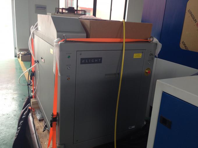автомат для резки лазера волокна 2000В с таблицей деятельности обменника, шкафом предохранения от лазера