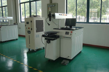 Китай Сварочный аппарат лазера CNC датчика водяного охлаждения с заваркой вращения поставщик