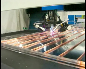Китай Сварочный аппарат лазера волокна панели солнечных батарей с 2 головками заварки лазера поставщик